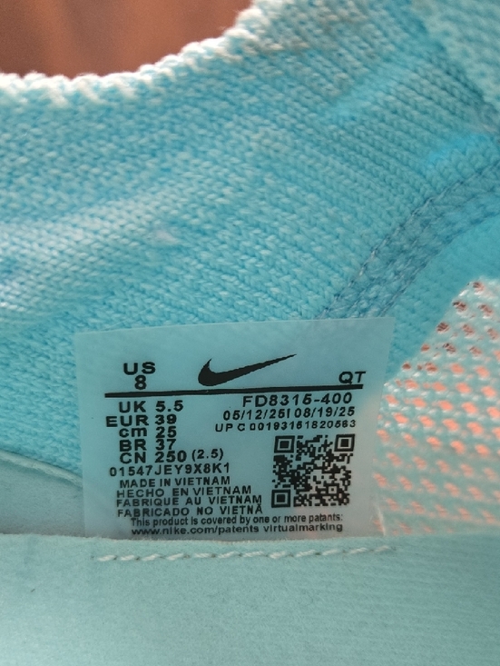 Nike Alphafly 4 in Excellent Condition - Picture 2 of 6